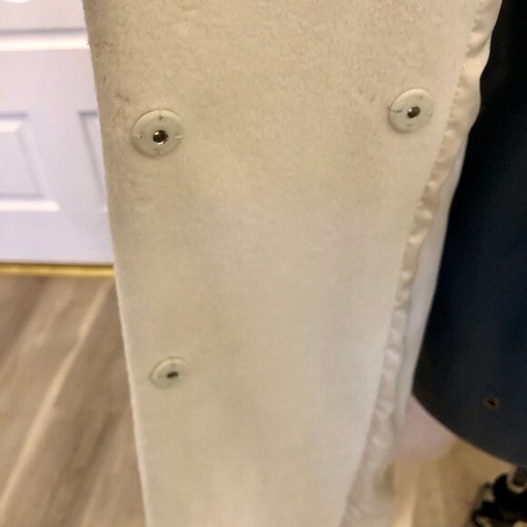 Creamy White Calvin Klein Angora/Wool blend belted Trench Coat, Size 6 - Picture 6 of 16